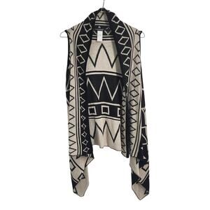 Maurices Plus Size 0 (14/16) Aztec Open Front Sleeveless Cardigan – Black & Tan